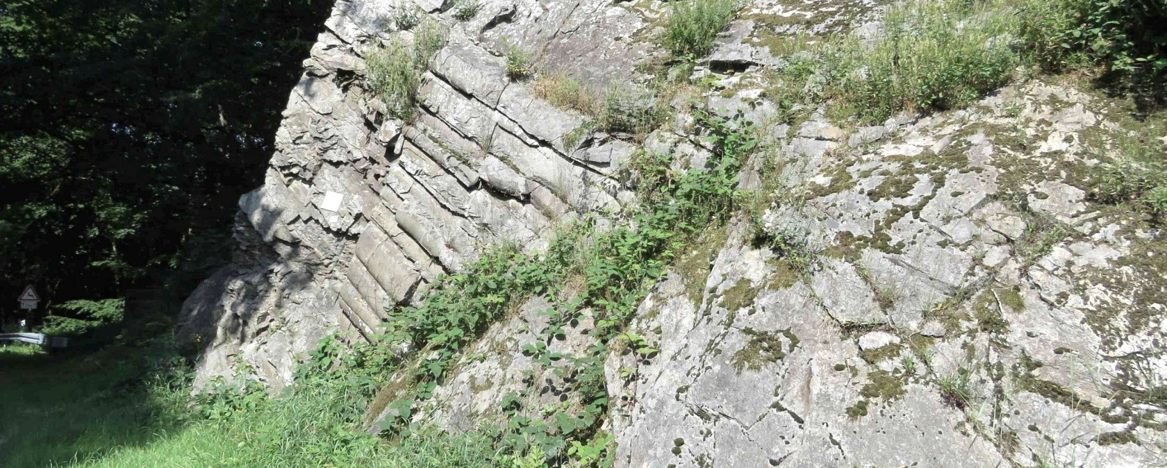 Mullion-Struktur-Felsen Dedenborn, &copy; Rursee-Touristik GmbH