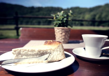 Café & Kuchen auf Gut Kellerbend, © Gut Kallerbend