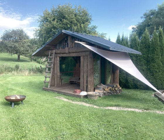 IMG_H&uuml;tte1