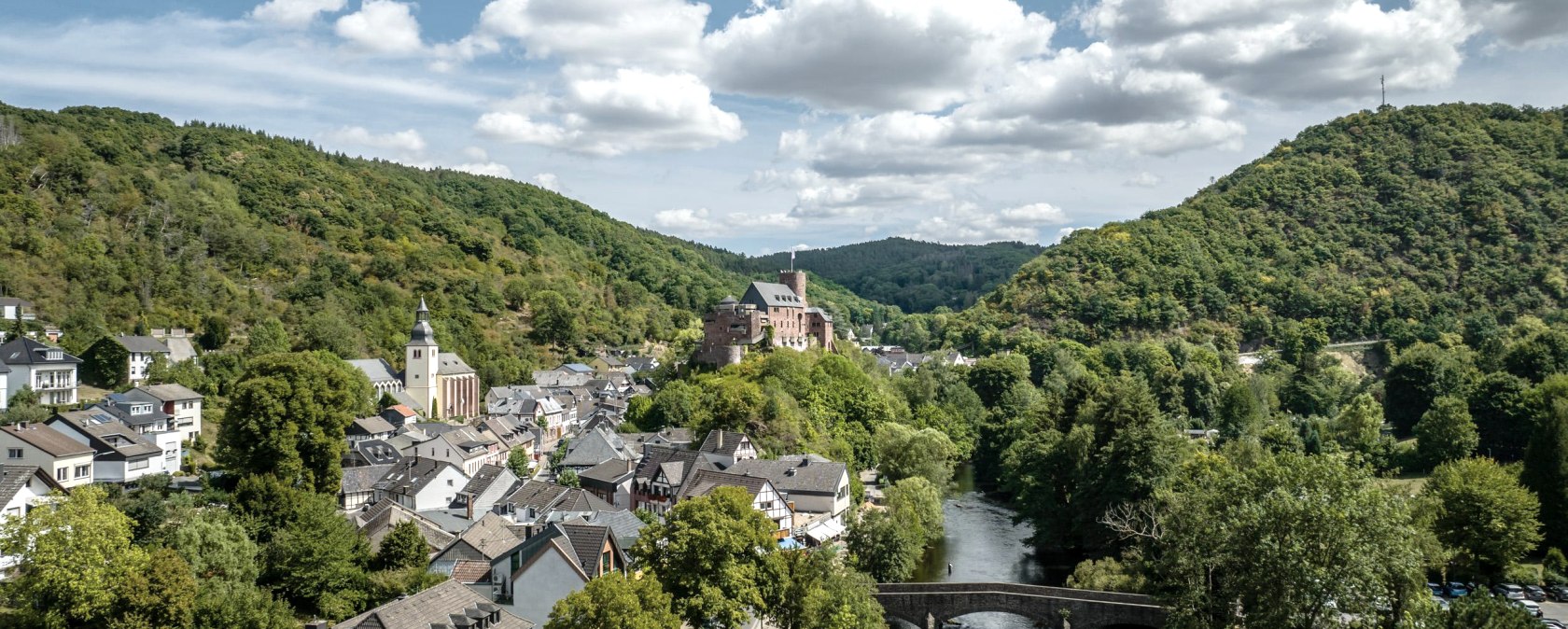 Blick auf Heimbach, © Eifel Tourismus GmbH, Dennis Stratmann