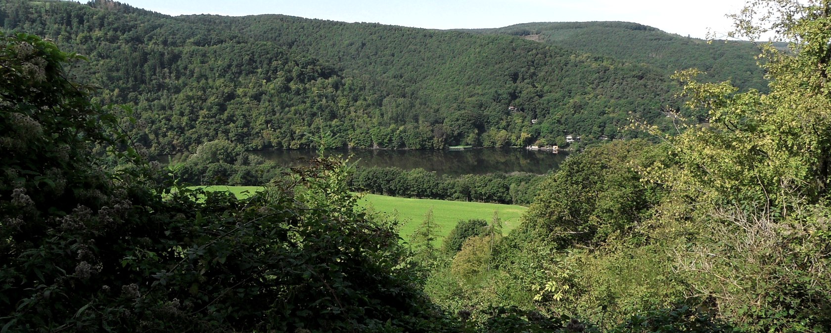 View of the Rur, &copy; Karl-Heinz Rosenzweig, Der-eifelyeti.de, &copy; Der-eifelyeti.de
