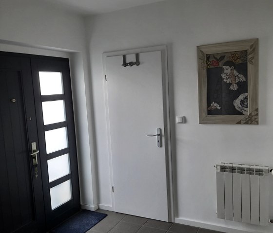 Entrance hall + front door, © Nordeifel Tourismus GmbH & FW Schwerfen
