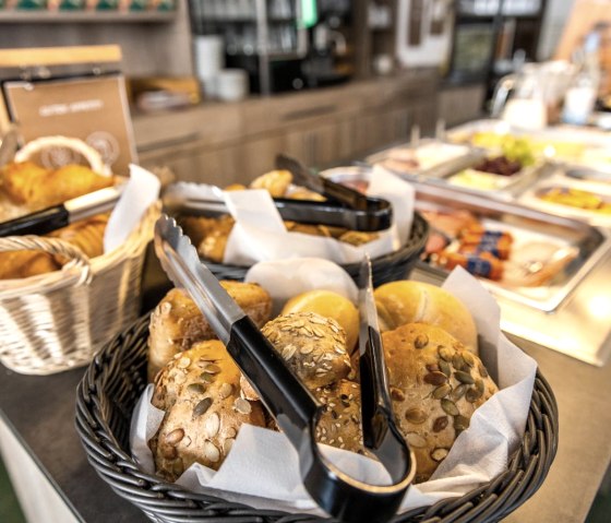 gro&szlig;es Fr&uuml;hst&uuml;cksbuffet, &copy; Frank Wiesen