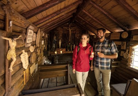 Waldkapelle Erkensruhr innen, &copy; Eifel Tourismus GmbH, Dominik Ketz