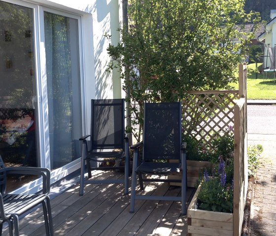 Terrasse_, &copy; Nordeifel Tourismus GmbH & Ferienwohnung Hahn