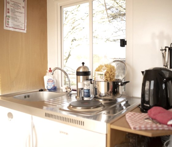 Kitchen unit, © Nordeifel Tourismus GmbH & Naturerlebnis Bauwagen-Heinrichshof