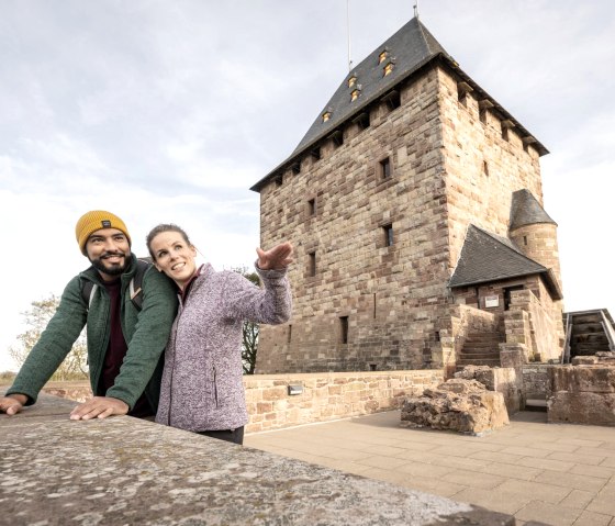 Auf der Burg Nideggen, &copy; Eifel Tourismus GmbH, Dominik Ketz