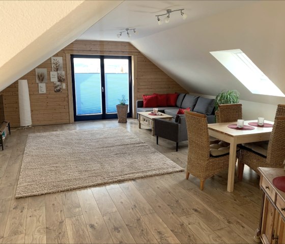 Wohn- und Essbereich, &copy; Fewo H&uuml;rtgenliebe