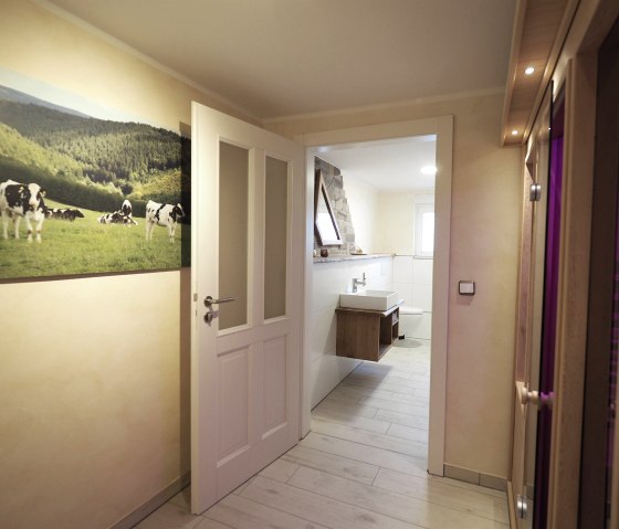 Wellness im (fr&uuml;heren) Kuhstall, &copy; Elke Greven & Nordeifel Tourismus