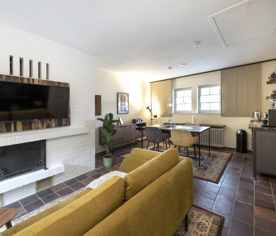 Wohnzimmer_2, &copy; Nordeifel Tourismus GmbH & Zum Goldenen Schaf III