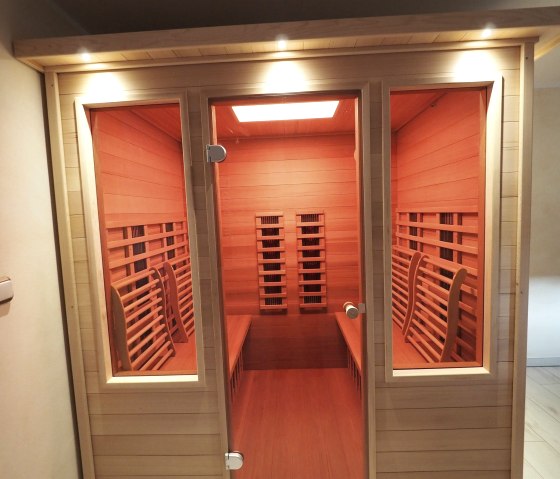 Behagliche Infrarotsauna, &copy; Elke Greven & Nordeifel Tourismus GmbH