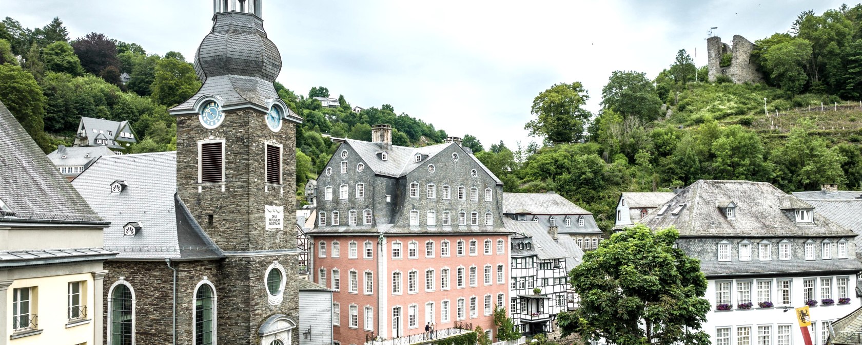 Altstadt Monschau mit Rotem Haus, © Eifel Tourismus GmbH, Dominik Ketz