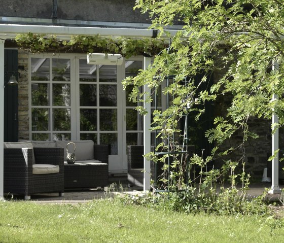 Terrasse, &copy; Nordeifel Tourismus GmbH & Zum Goldenen Schaf 2