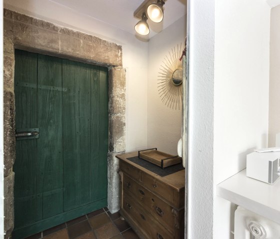 Durchgang_1, &copy; Nordeifel Tourismus GmbH & Zum Goldenen Schaf 2