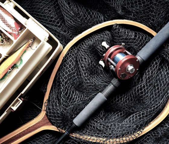 Fishing accessories, &copy; Pixabay