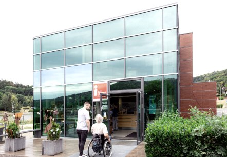 barrierefreier Eingang, &copy; Fotoagentur Wolf, freiheitswerke