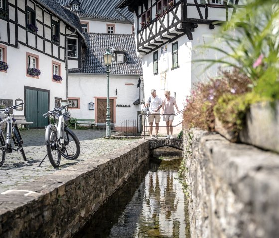 Cycling break at the source of the Ahr, &copy; Eifel Tourismus GmbH, Dennis Stratmann