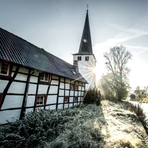 Church in Olef on the Eifelsteig trail, &copy; Eifel Tourismus GmbH, D. Ketz