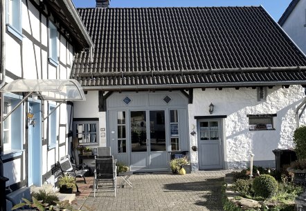 Vorhof zum genießen, © Nordeifel Tourismus GmbH & Ferienhaus Höppches