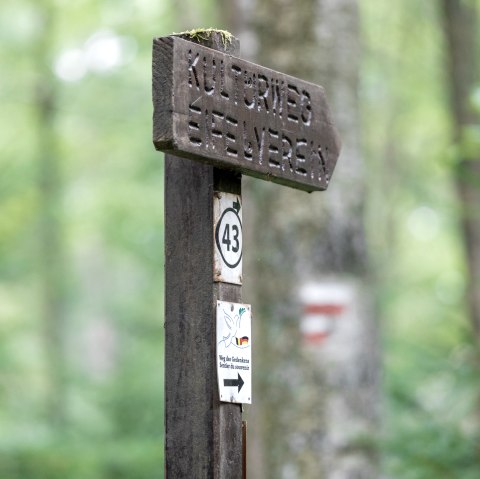 037 Kalterherberg Wegschild Vennapostel, © Eifel Tourismus GmbH, AR-shapefruit AG