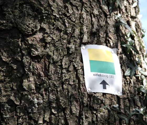 The Eifelsteig trail markings in Belgium, © Eifel Tourismus