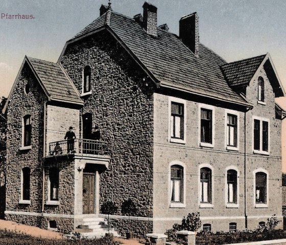 Pfarrhaus, &copy; Verl. Joseph Muthherr