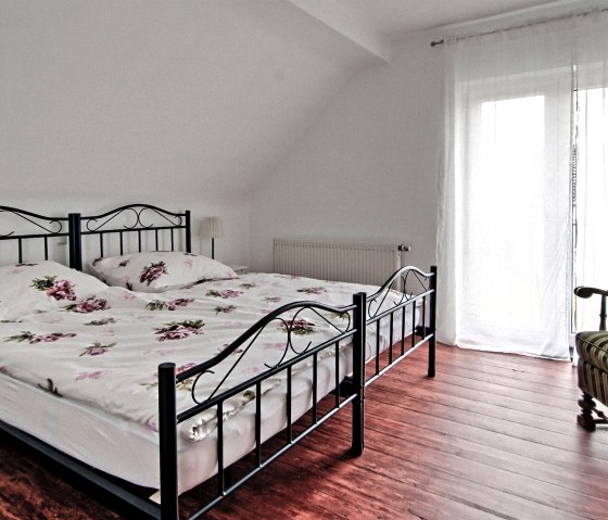 130_Schlafzimmer_3b, &copy; Nordeifel Tourismus GmbH & Ferienhaus Vogelsberg