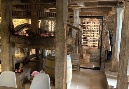 Moderne Garderobe, &copy; Lauterbachs M&uuml;hlenrestaurant MahlundWerk