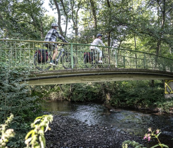 RurUfer-Radweg bei Kreuzau, &copy; Eifel Tourismus GmbH, Dennis Stratmann