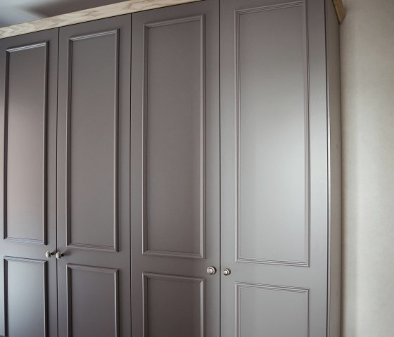 Kleiderschrank 4-t&uuml;rig, &copy; Nordeifel Tourismus GmbH & Ferienhaus Eifeltoni