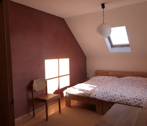 Schlafzimmer 1., &copy; Nordeifel Tourismus GmbH & Ferienwohnung Sternenblick