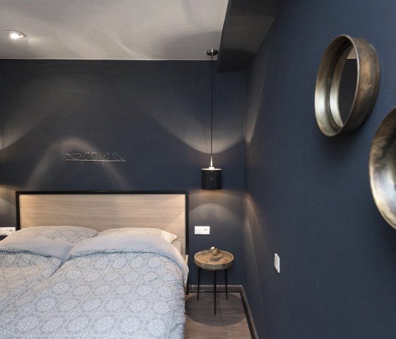 Schlafzimmer_1, &copy; Nordeifel Tourismus GmbH & Zum Goldenen Schaf 2