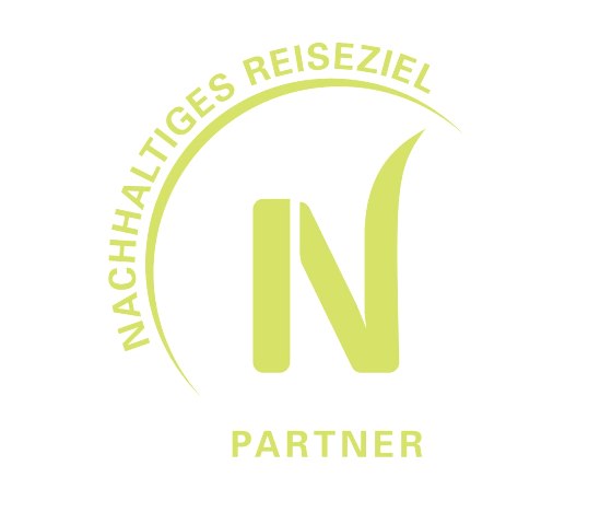 Logo_Partnerbetrieb_Grün