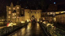 Weihnachtliche Burg Satzvey, © Mike Göhre - der Fotoschmied