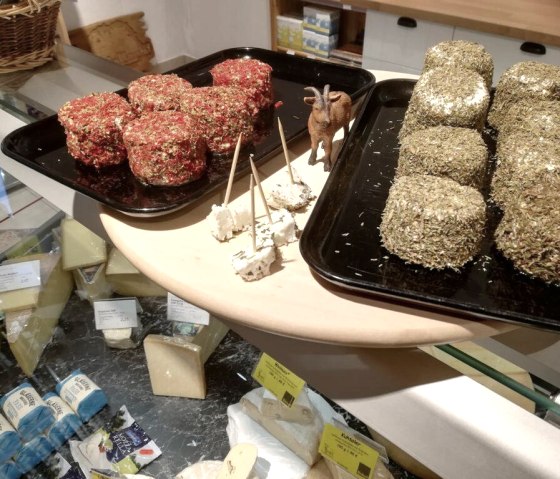 Ziegenfrischk&auml;se, &copy; Ulmenhof Sarmersbach