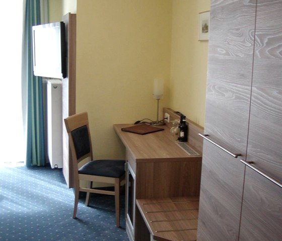 Sekret&auml;r Komfort EZ, &copy; Nordeifel Tourismus GmbH & Hotel Schlossblick