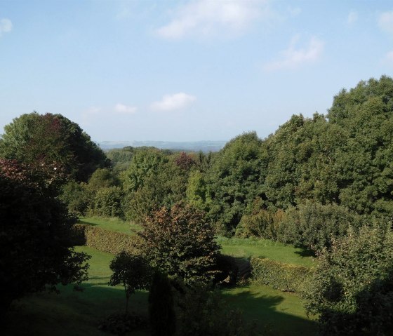 Blick aus K&uuml;chenfenster, &copy; Nordeifel Tourismus GmbH & Ferienwohnung Charly