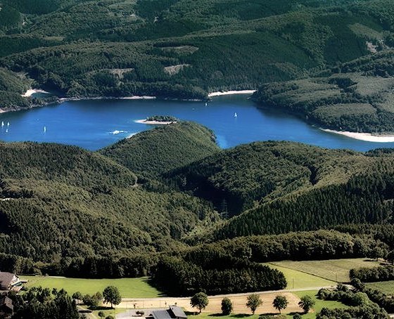 Haus-Seeblick-Panorama, © seeblick-eifel.de