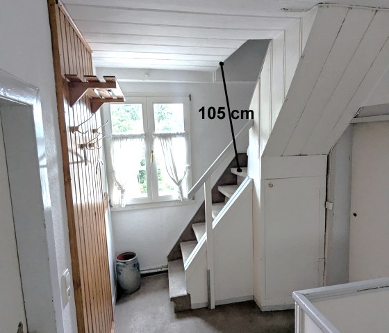 Hallway 2nd floor cm