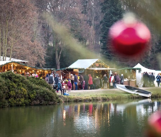 Idyllische Stimmung bei der Burgweihnacht Satzvey, &copy; Mike Goehre