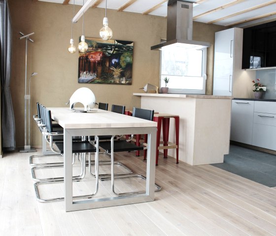 Esszimmer K&uuml;che Graues Haus