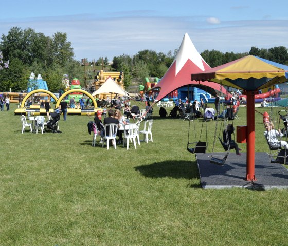 H&uuml;pfbrugenfestival  im Seepark Z&uuml;lpich, &copy; Seepark Z&uuml;lpich