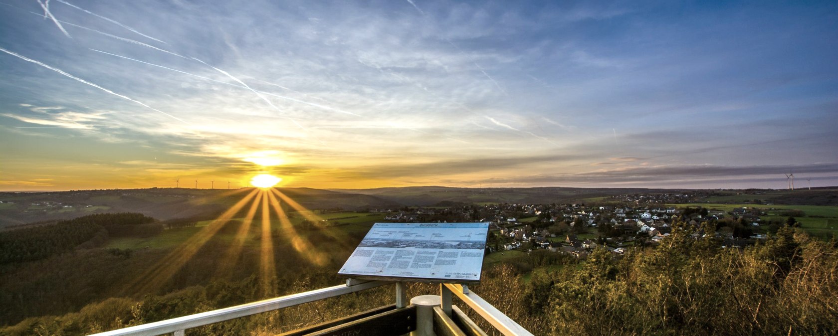 Sonnenuntergang am Burgberg, Krawutschketurm, © Andy Holz-huertgenwaldwetter.de, Kreis Düren