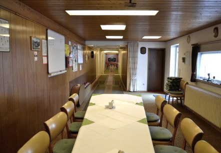 Blick auf die hauseigene Kegelbahn