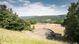 Vogelsang IP, weitläufiges Gelände mit Aussicht, © Eifel Tourismus GmbH, D. Ketz