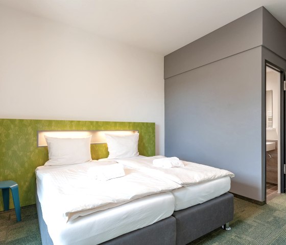 Double room, &copy; www.hmp-architekten.de & Nordeifel Tourismus GmbH