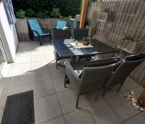 Terrasse., &copy; Nordeifel Tourismus GmbH & Ferienwohnug Kleine Auszeit