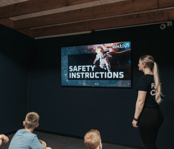 akitivi Jump & Fun 2, &copy; Dimension Media