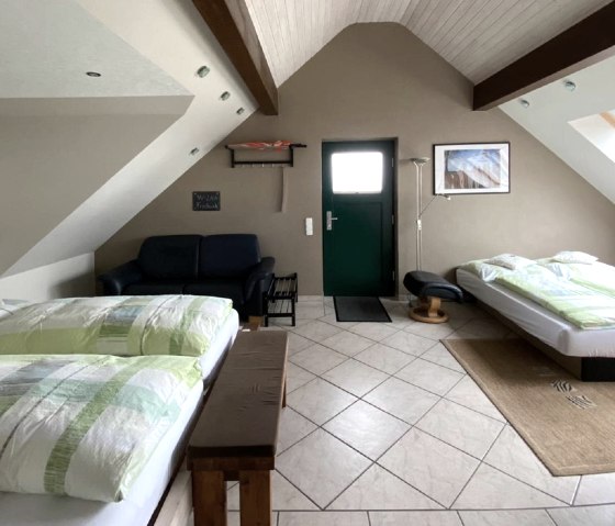 Premium double room as a four-bed room