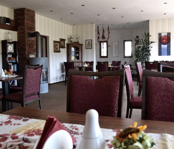 Innenbereich, &copy; Katryn Kaufmann - Hinter den Spiegeln